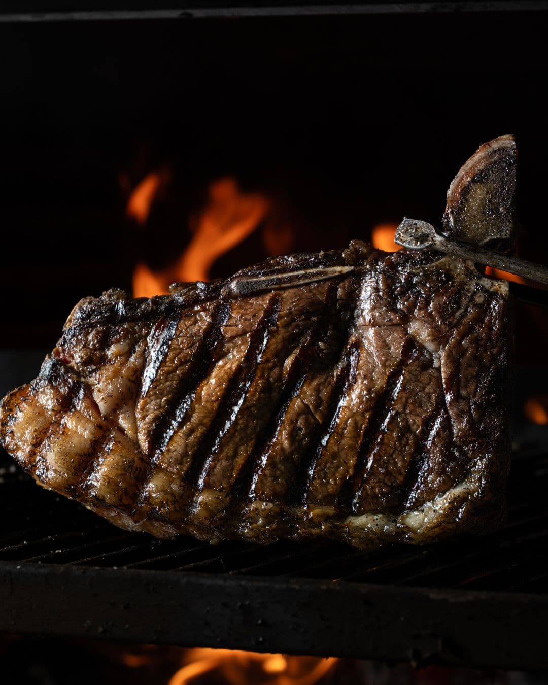 Hiru Food & Drinks: El Restaurante a la Brasa de Referencia en Alcudia